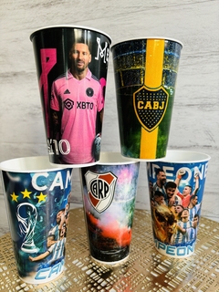 VASO CÓNICO PLASTICO FÚTBOL 400 cc