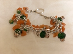 Pulsera con cristales verdes