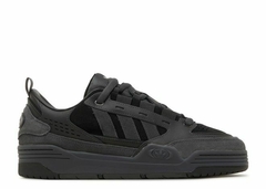 Adi2000 Triple Black