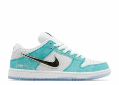 SB Dunk Low April Turbo Green