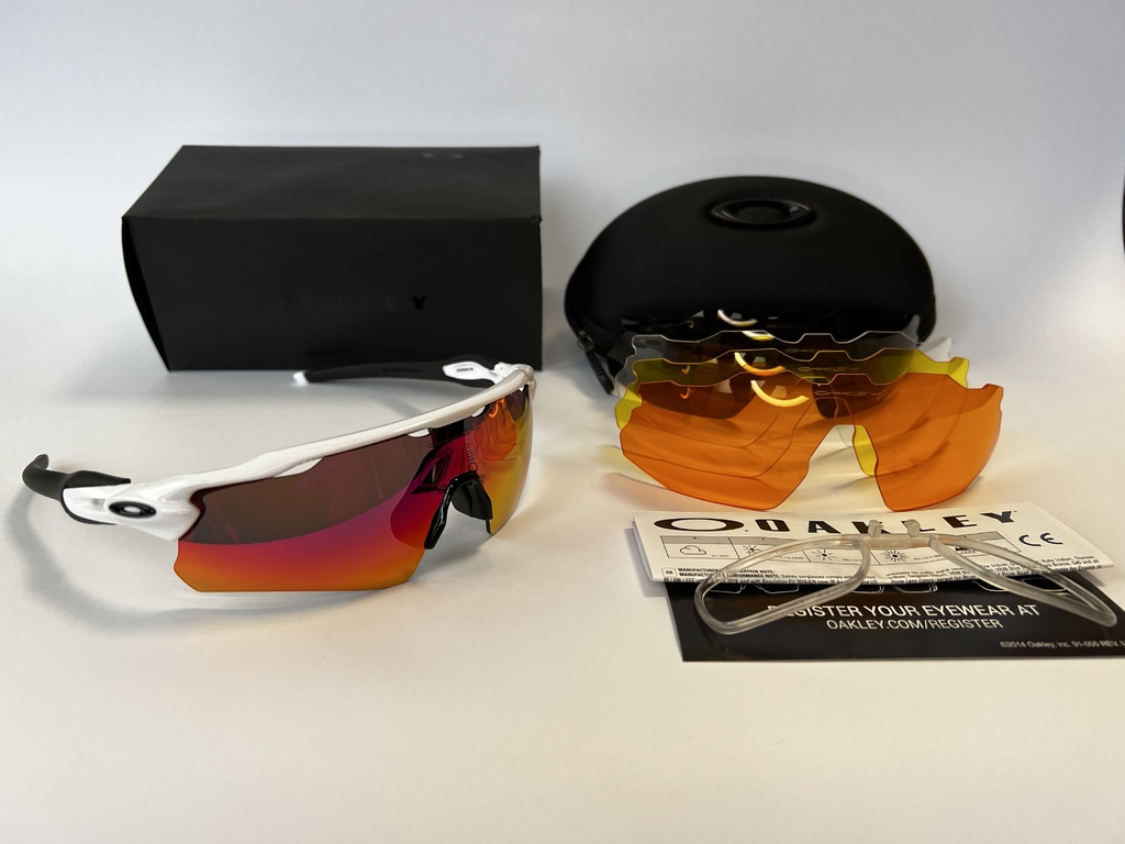 Gafas oakley Radar Ev Path marco blanco patillas negras espejado