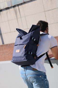 Mochila City 25 L ¨Azul Marino¨