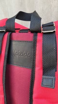 Imagen de Mochila City 25 L ¨Rojo y Bordo¨