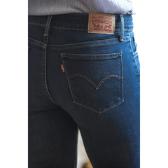 Levis azul escuro W27 L32