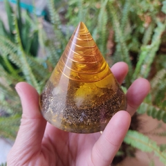 Orgonite em Cone