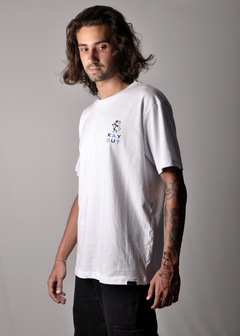 Camiseta Kayout White - Kayout | A Wave for History | Moda Surfwear