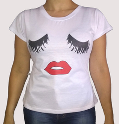 CAMISETA FEMININA BABY LOOK T-SHIRT CÍLIOS - comprar online