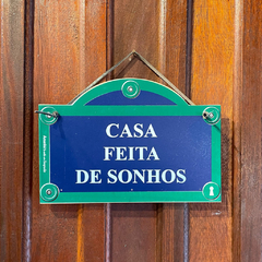 Placa Casa Feita De Sonhos - comprar online