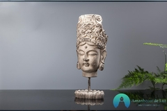 Escultura em Resina Deusa Kuan Yin Joia de Lótus - comprar online