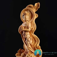 Escultura Kuan Yin Deusa da Compaixão na internet