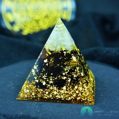 Orgonite Pirâmide Estrela de Davi Obsidiana Cristal Branco na internet