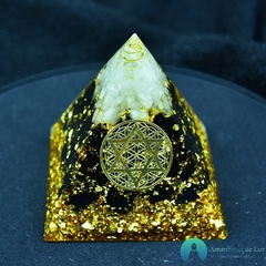 Orgonite Pirâmide Estrela de Davi Obsidiana Cristal Branco - loja online