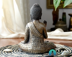 Escultura Buda Tibetano Em Resina - comprar online