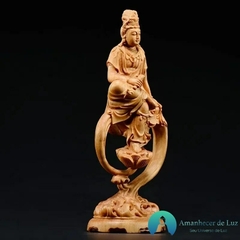 Escultura de Madeira Bodhisattva Kuan Yin - comprar online