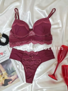 Conjunto marsala na internet