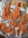 Conjunto Laranja com Persex