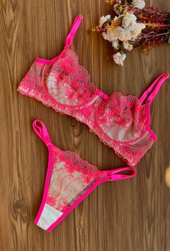 Conjunto Tule rosa NEON