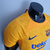 Camisa Barcelona Treino 22/23 Jogador Nike Masculina - Laranja - comprar online