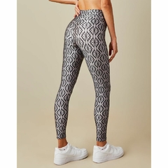 Legging Be Soul na internet