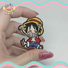 OP Luffy Chibi com termocolante