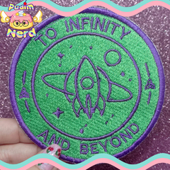 Patch apliqueTo Infinity and beyond com termocolante