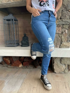 Jean con roturas - tienda online