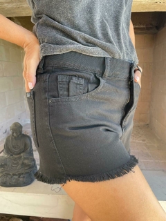 SHORT RIGIDO BLACK