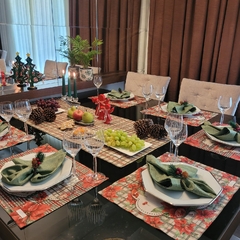 Mesa Posta Forrada Flores de Natal