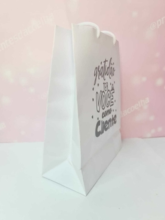 Sacola M Papel Branco Monolúcido - Gratidão - comprar online