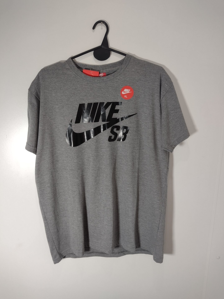 Remera nike sb negra hot sale