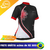 Camisa de ciclismo feminina preta com detalhes em vermelho e estampa floral.