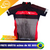 Camisa de ciclismo masculina curta da marca 3XU, nas cores vermelho e cinza, com detalhes em preto e estampas.