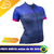 Camisa de ciclismo feminina na cor azul com detalhes em rosa, ideal para ciclistas.