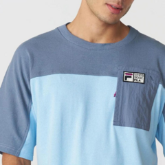 Camiseta Fila Hitch - Masculina - UZBRIO