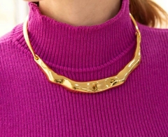 Aro Chocker Ouro Martelado na internet