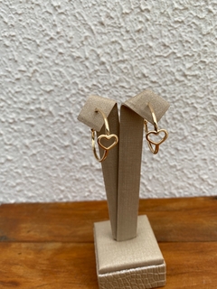 Brinco Argola com Coração Dourado