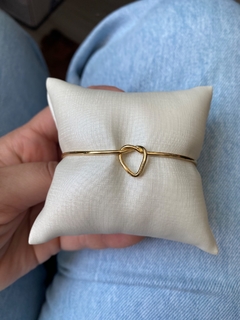 Bracelete Nó Coração Dourado - comprar online