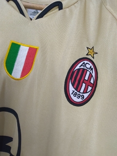 Camisa A.C Milan na internet