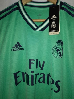 Camisa Real Madrid na internet