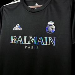 Camisa Real Madrid x Balmain 23/24 Refletiva Preta -Versão Torcedor na internet