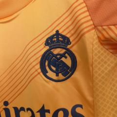 Camisa Infantil Real Madrid 2024/25 Adidas Torcedor - Laranja na internet