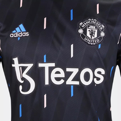 Camisa Manchester United 23/24 s/n° Pré Jogo Adidas Masculina - Preto+Cinza na internet