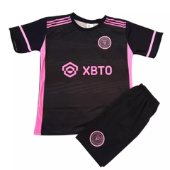 O Conjunto Infantil Inter Miami Messi 10 - Camisa + Shorts