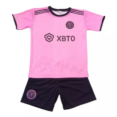 O Conjunto Infantil Inter Miami Messi 10 - Camisa + Shorts