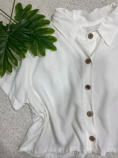 Crooped camisa Off white (Nova) - comprar online