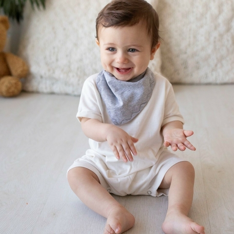 Bandanas y baberos impermeables para bebé ▷ Comprar a precio en