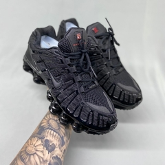 tênis-nike-shox-tl-12-molas-retrô-preto