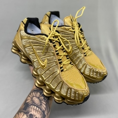 tênis-nike-shox-tl-12-molas-retrô-dourado