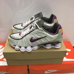 tênis-nike-shox-tl-12-molas-retrô-cinza-com-roxo