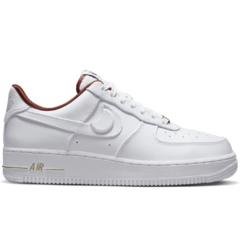 tênis-nike-air-force-1-low-07-se-just-do-It-summit-white-team-red